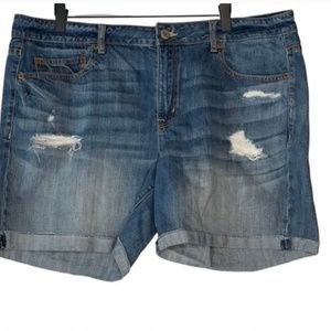 American Eagle Outfitters High-Rise Distressed Midi Jean Shorts Size 18